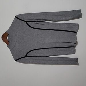 Tahari size large grey and black knit mock turtleneck